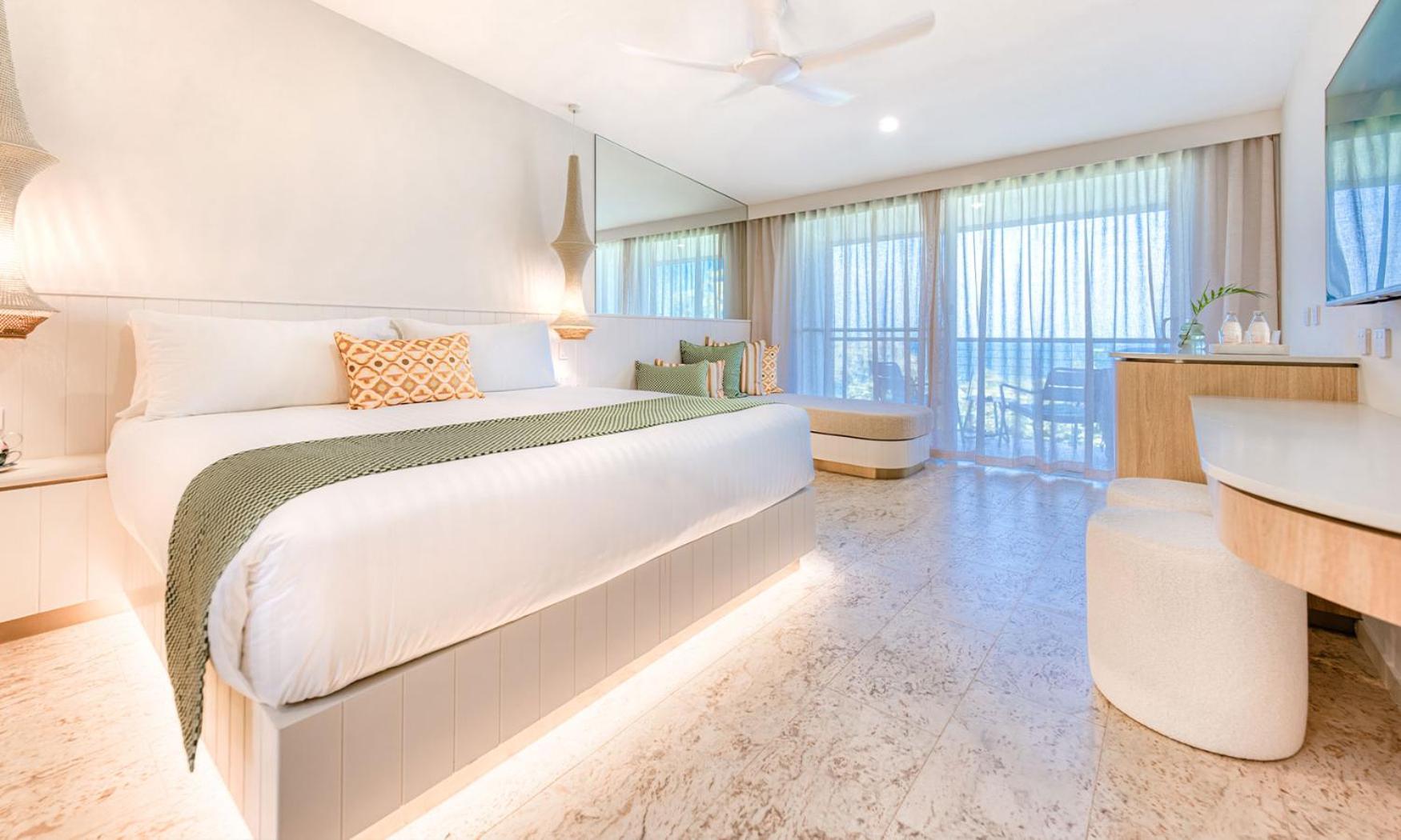 Hotel The Elandra 5*